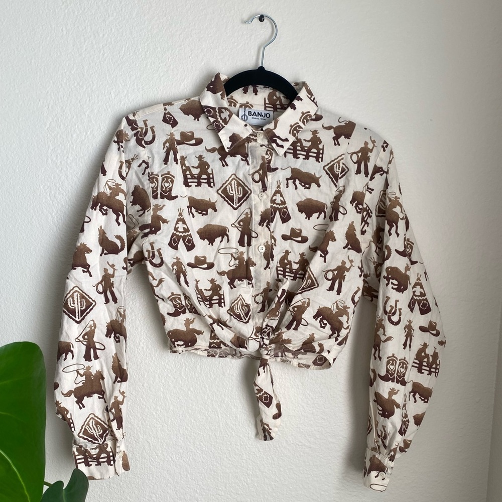 Cowgirl crop top size Medium